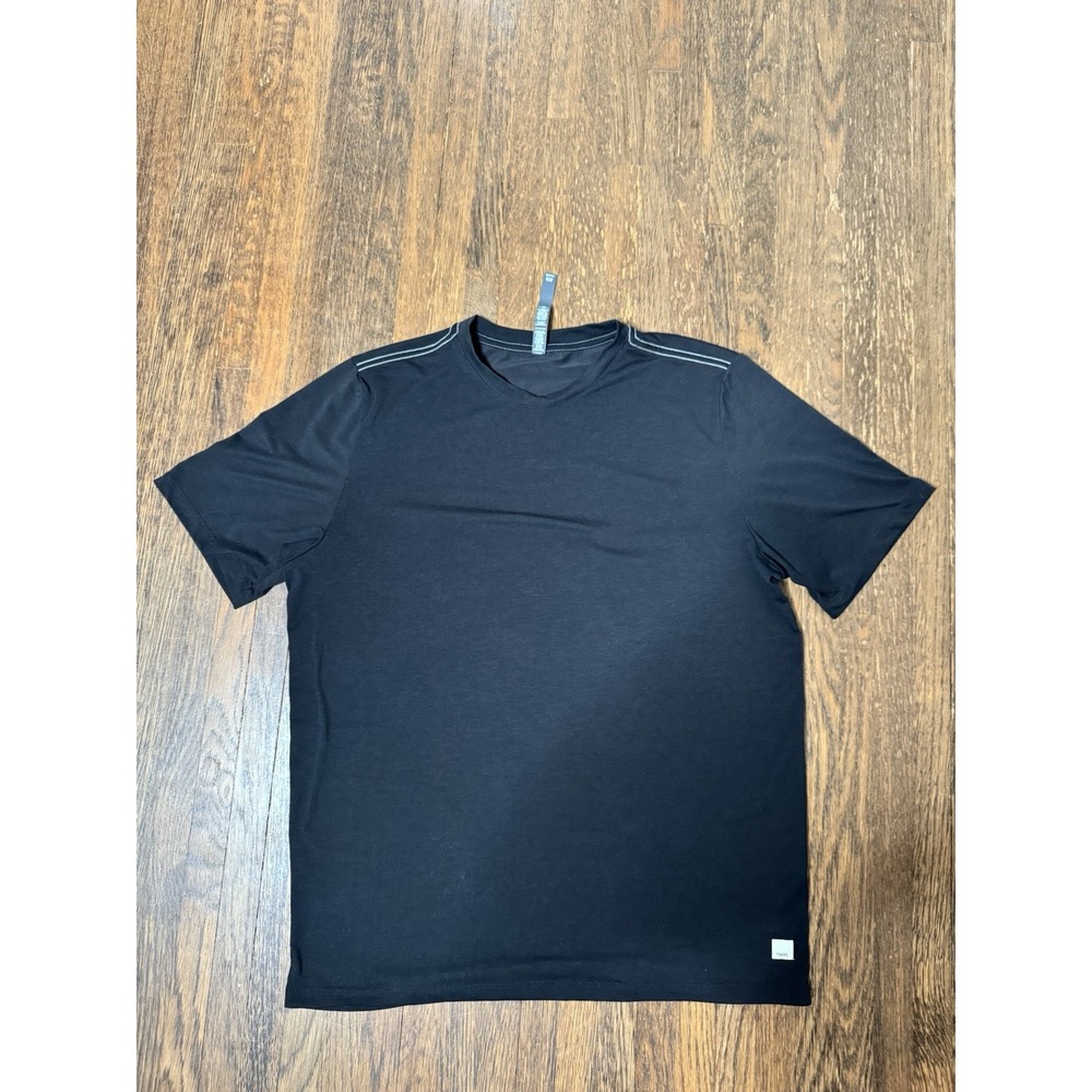 Vuori Mens L Large Black Current Tech Tee Performance T-Shirt Short Sleeve EUC